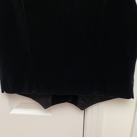 Vintage Canadian Velvet Vest, Surrey Classics, 1980s Black - Picture 6 of 11